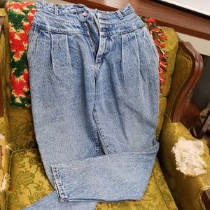 Distressed Lee acid wash 80s era high waist jeans